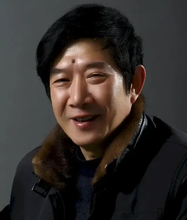 周卫平