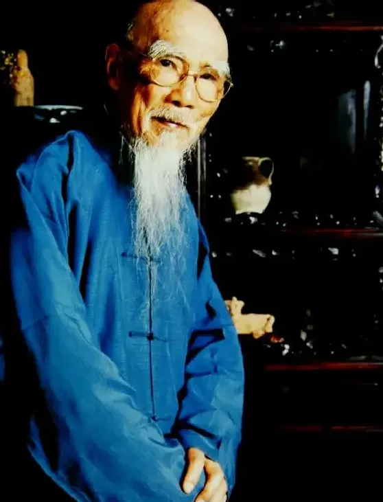 梁树年