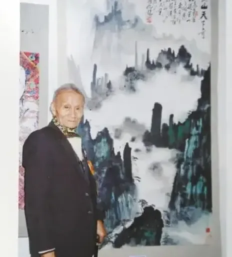 李汛萍
