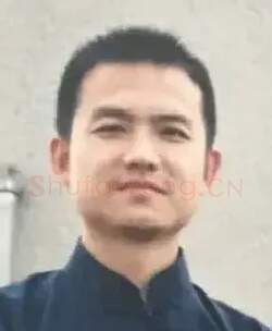 张海鹰