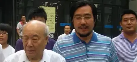 罗云·合影