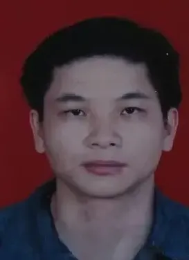 何伟平