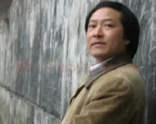 伍盛