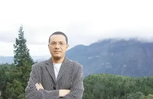 张捷·张捷