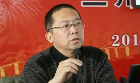田卫戈