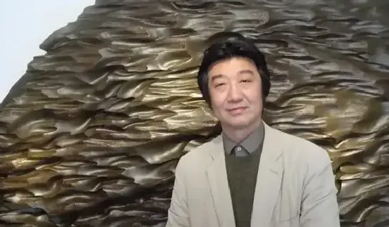 秦璞