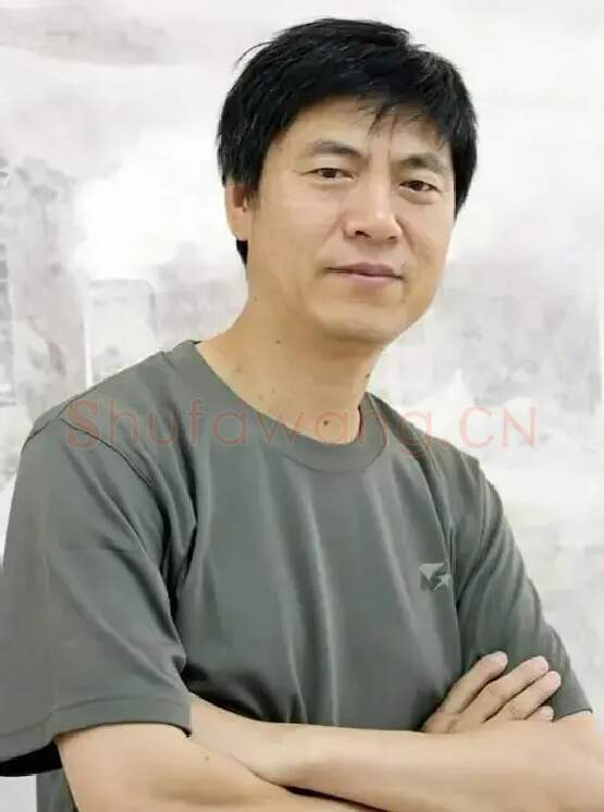 李克伟
