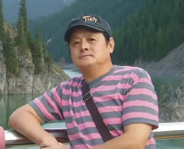鲁世萍