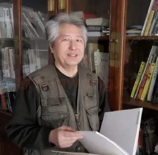 李桃修