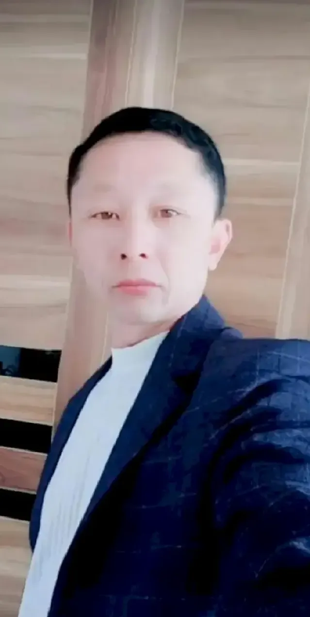 王爱辉·琴窗
