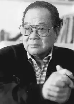 黄丕谟