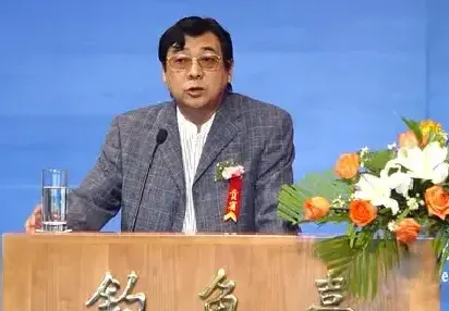 谢天成