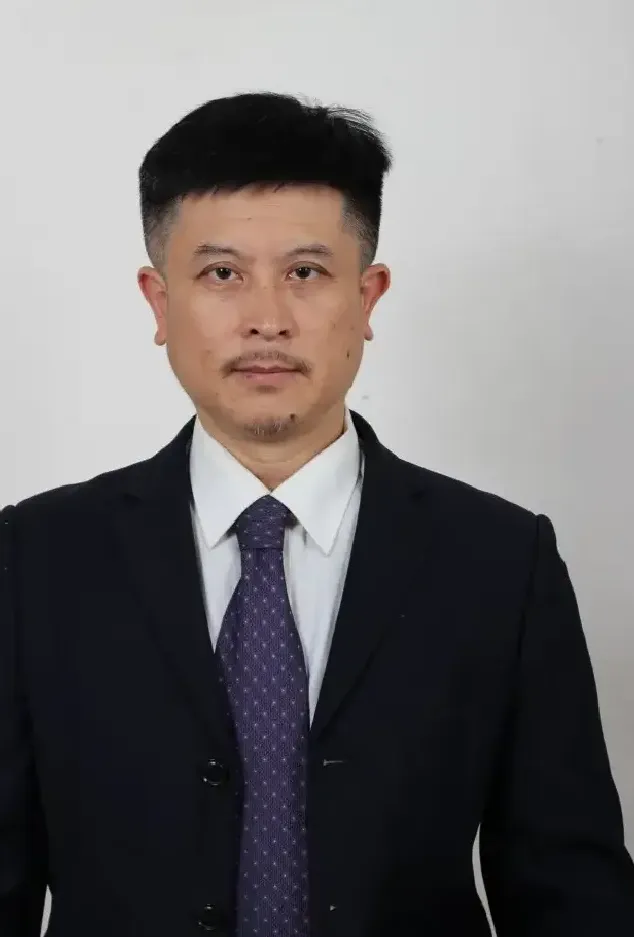 邹文
