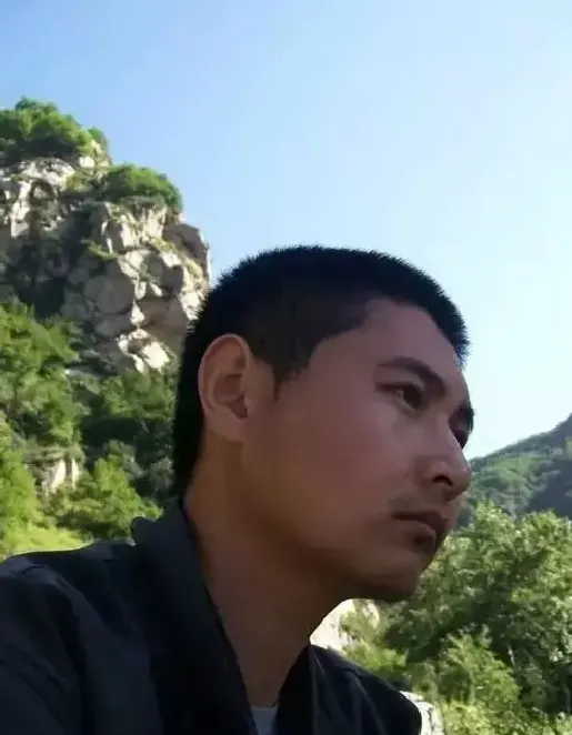 张龙