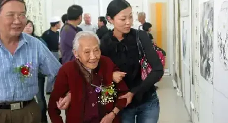 曾杏绯