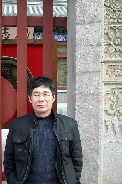 李强