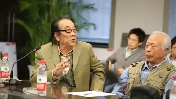 徐甲英