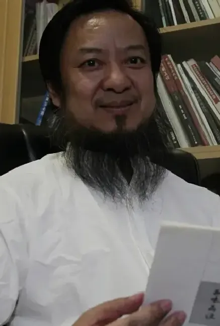 赵景岩