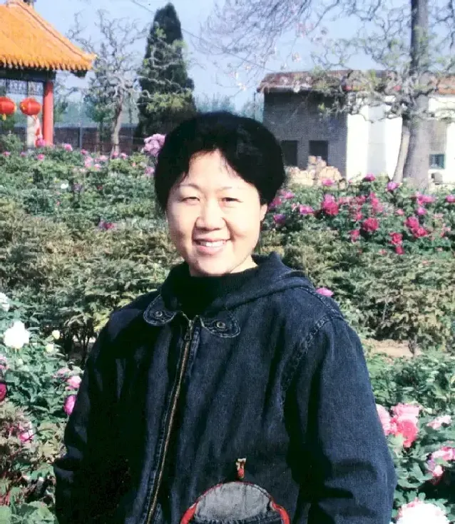 邓平芝