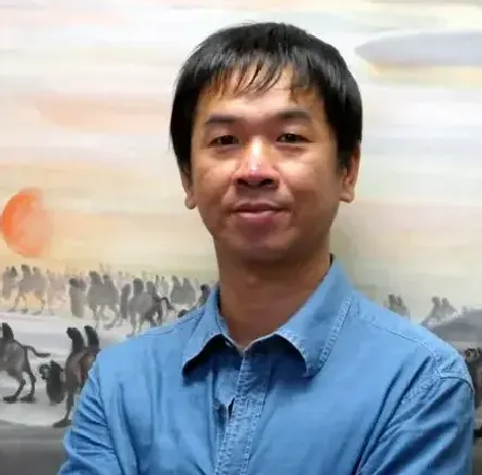 李君明