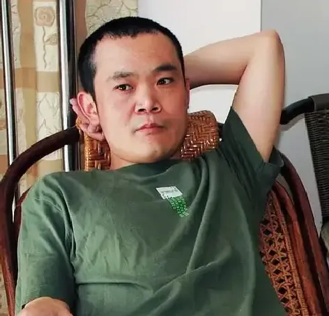 刘明波