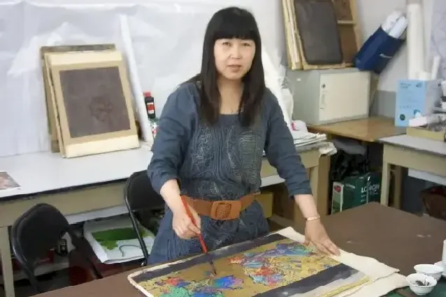 张冬霞