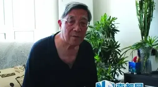 杨泓