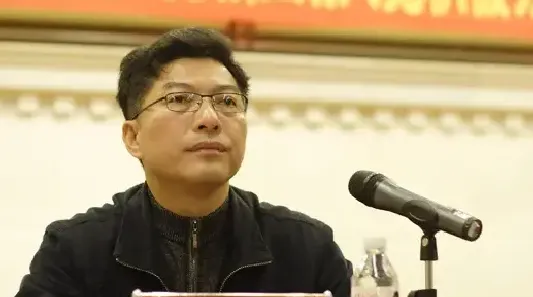 韦俊平