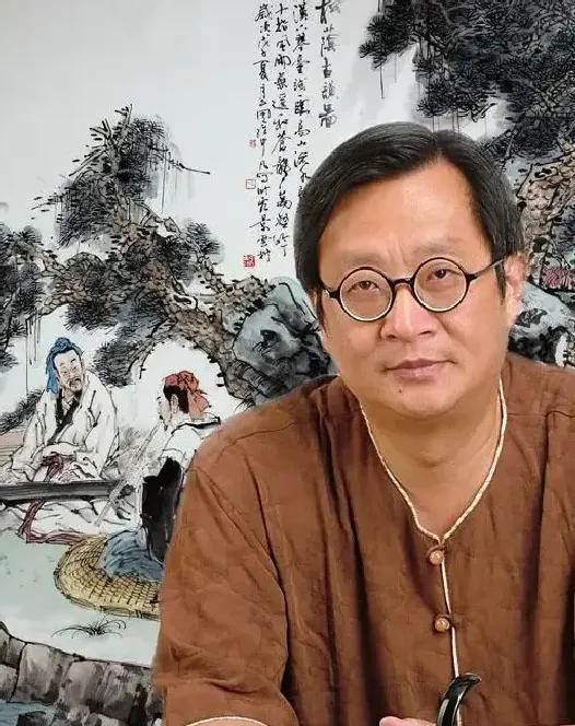 罗中凡