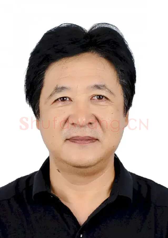 李伟松