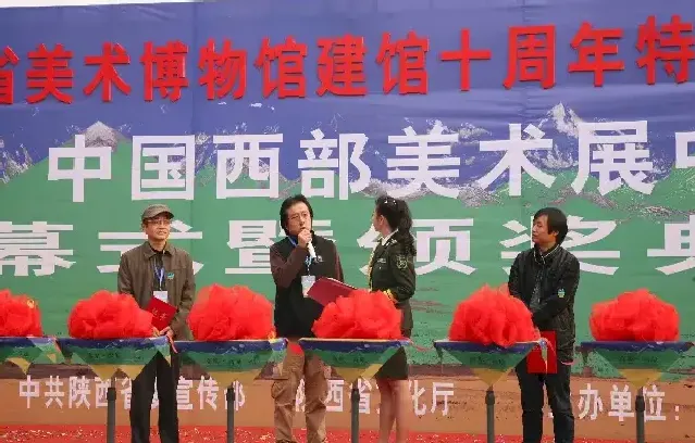 李辉·李辉接受采访。