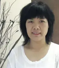 郑芳