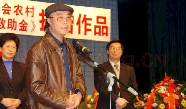 李明久