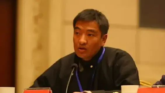 拉巴次仁