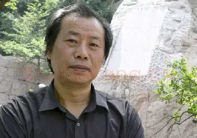 李志明