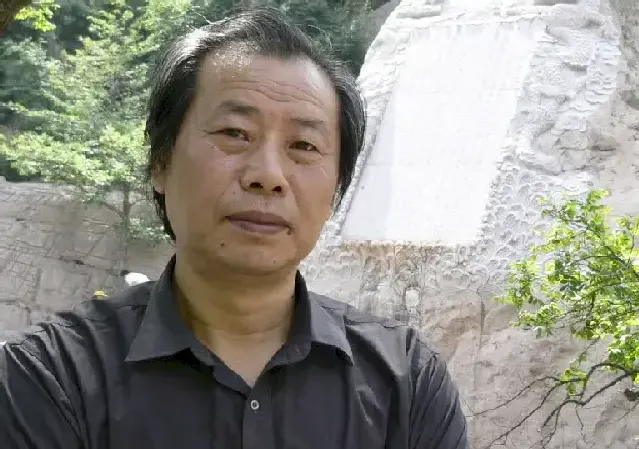 李志明
