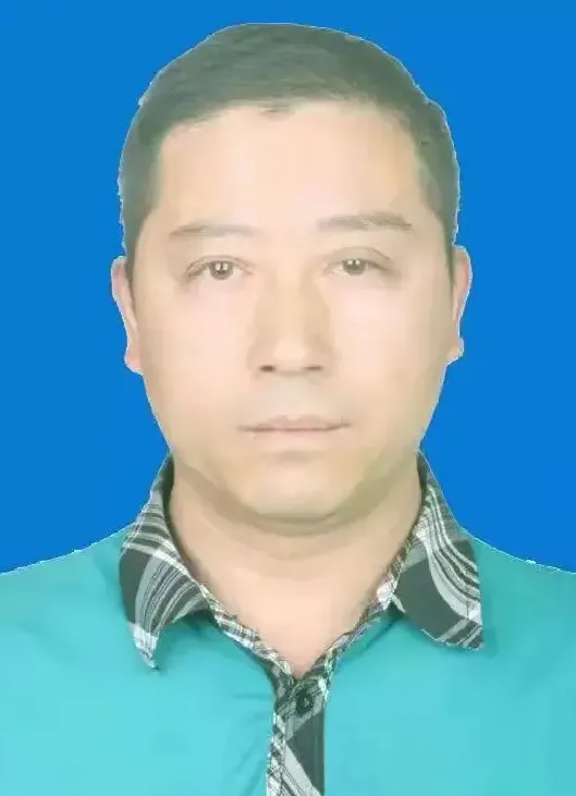 尹育虎