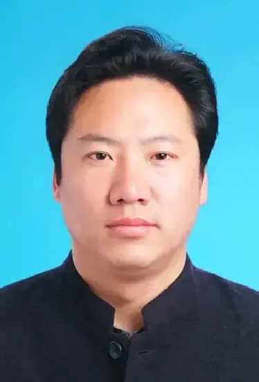 李亚