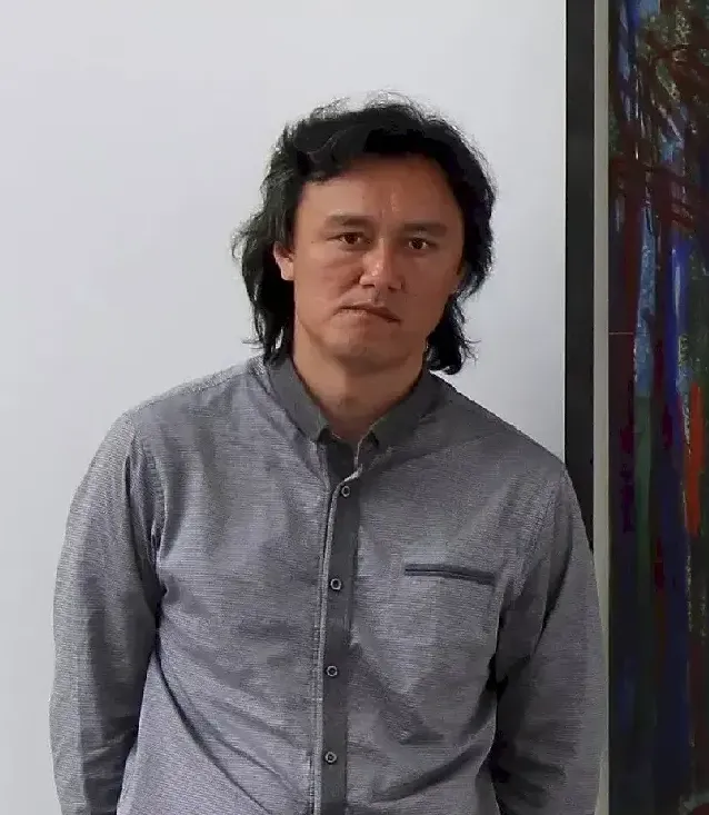 方亮