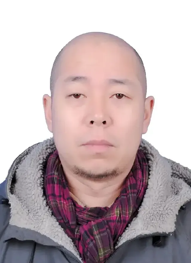 黄君辉