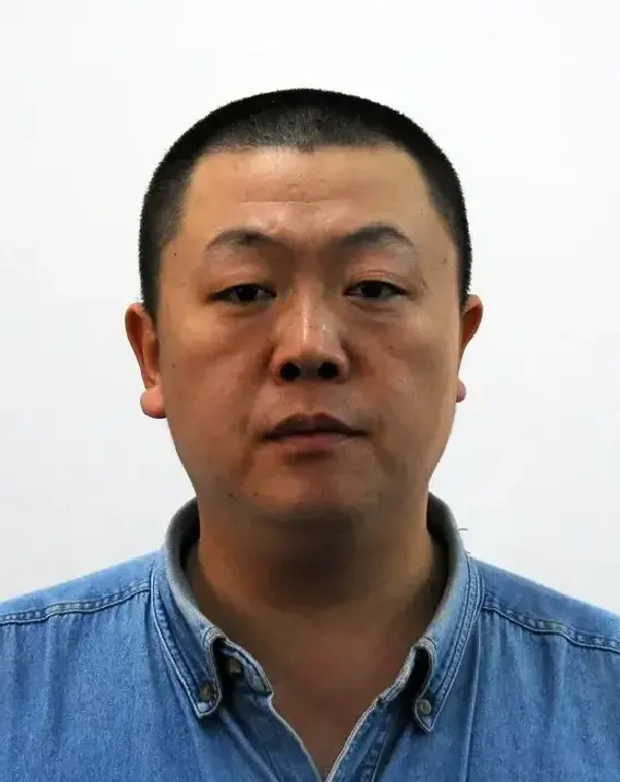 李东江