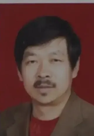 张春桥