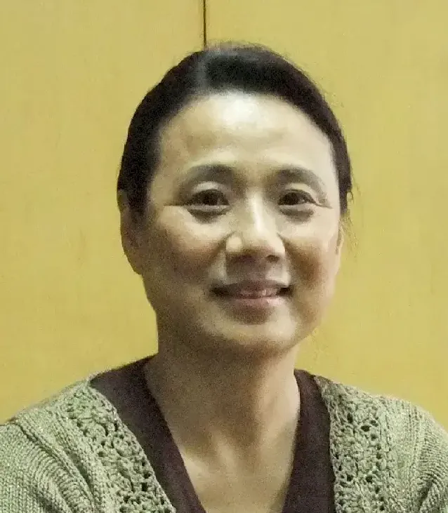 李玲