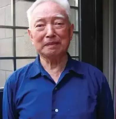 田自秉