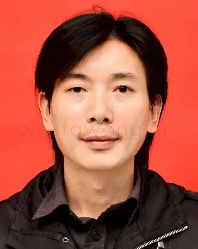何海新