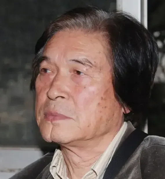 戈跃