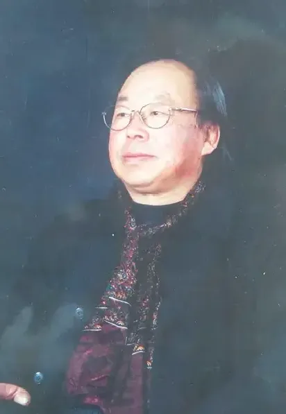 董俊启