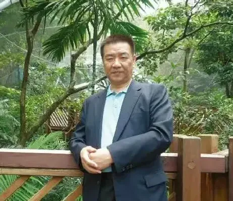 戴世隆