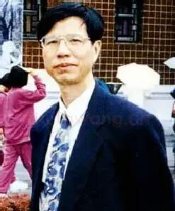 李泽霖