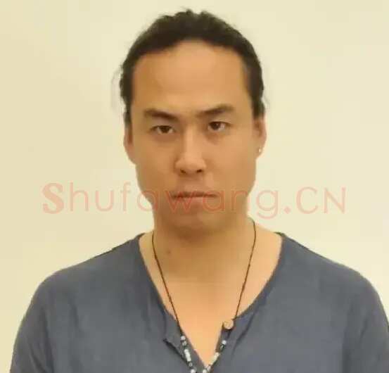 崔龙·崔龙